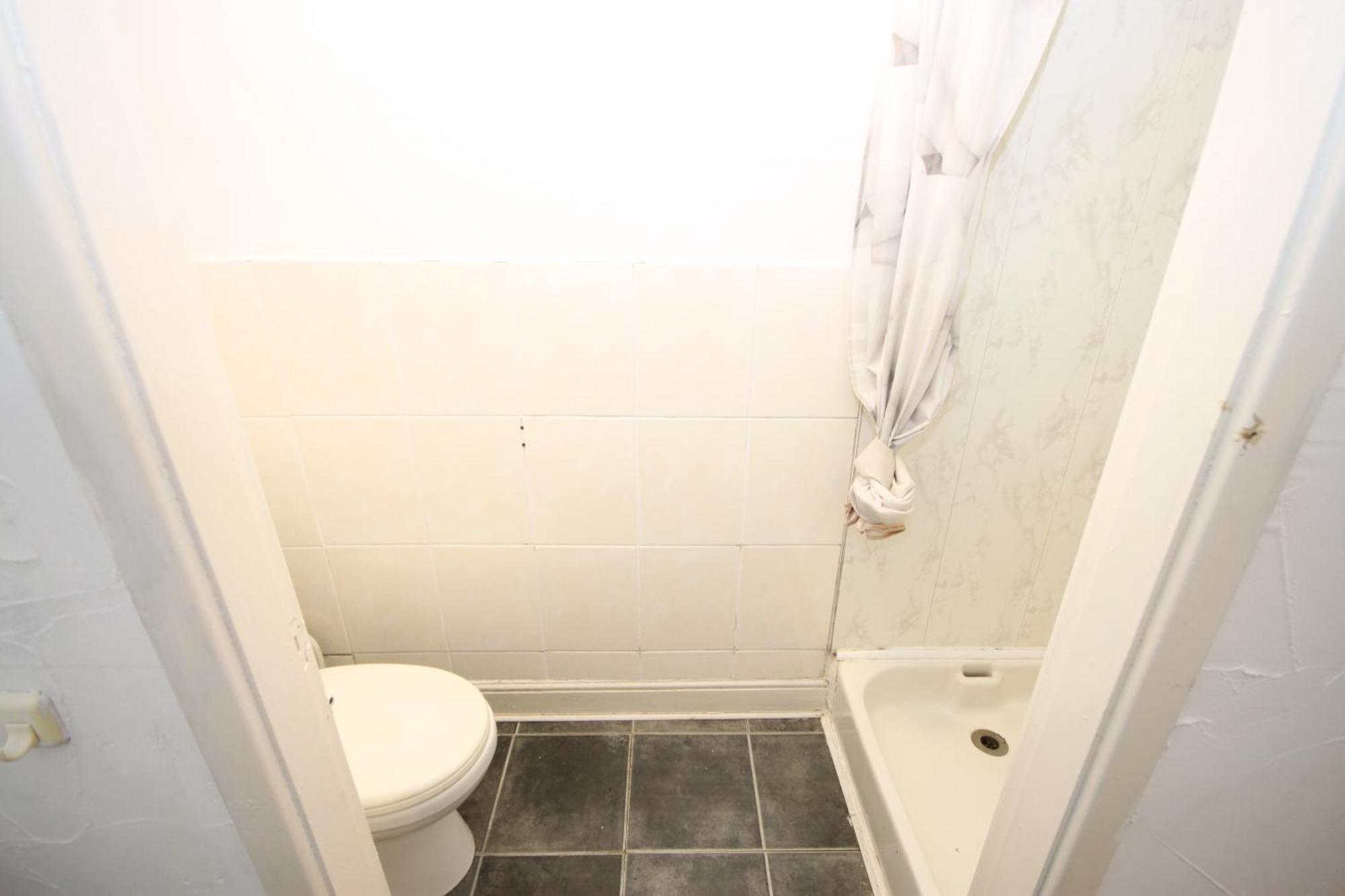 Barton Seaview, Self Catering Studio Apartments, Promenade & Central Beach Location, Families, Couples Or 23 Years Plus Only, Free Parking Blackpool Habitación foto